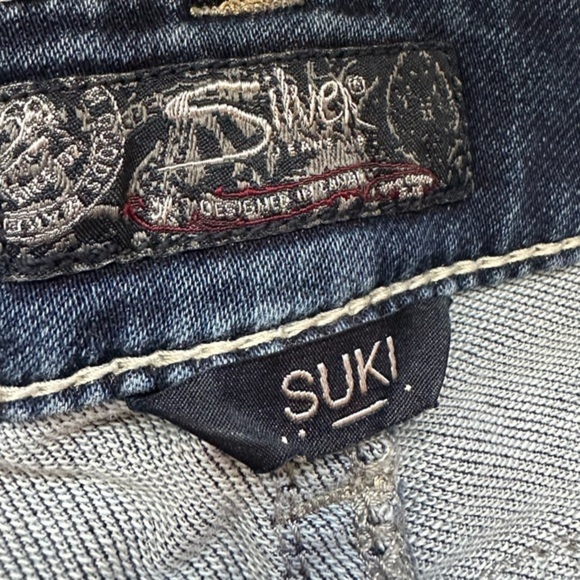 Silver Jeans Co. Suki Mid Capri Cropped Denim - Picture 11 of 14